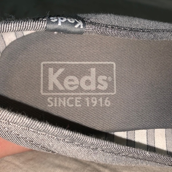 👠KEDS👠 Woman’s Heel Size 7 1/2 Grey Colour - Picture 7 of 8